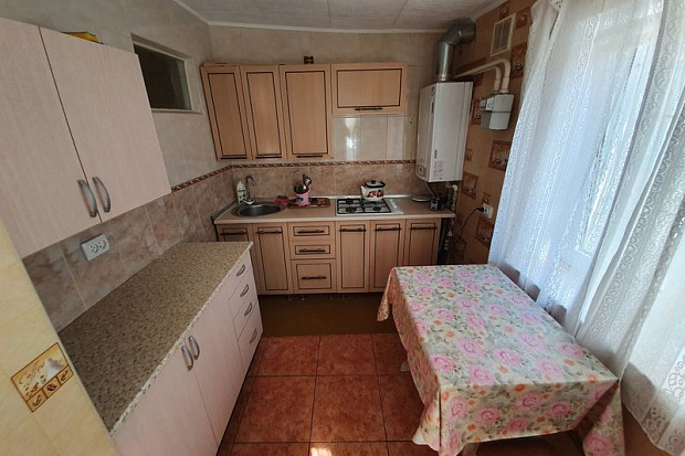 Фото 5. Двухкомнатный дом эконом класса в центре Евпатории