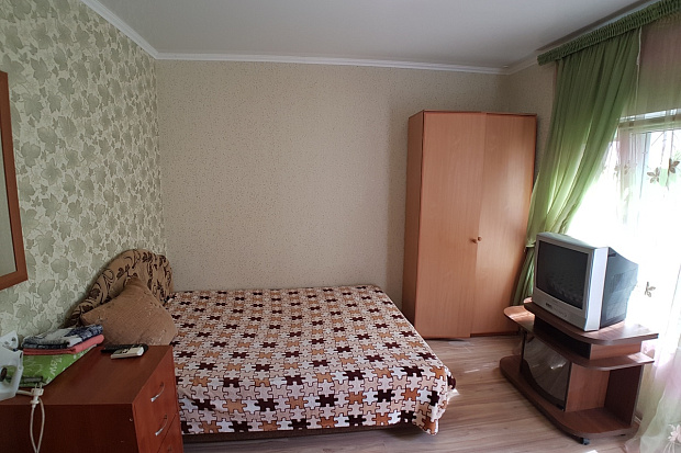 Фото 3. Недорогое жилье в курортной зоне Евпатории