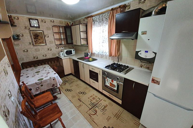Фото 5. Дом с красивым двором в санаторно-курортной зоне