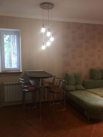 Фото 6. Двухкомнатная квартира в старом городе Евпатории