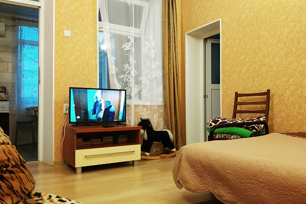 Фото 8. Уютный двухкомнатный номер в курортной зоне Евпатории