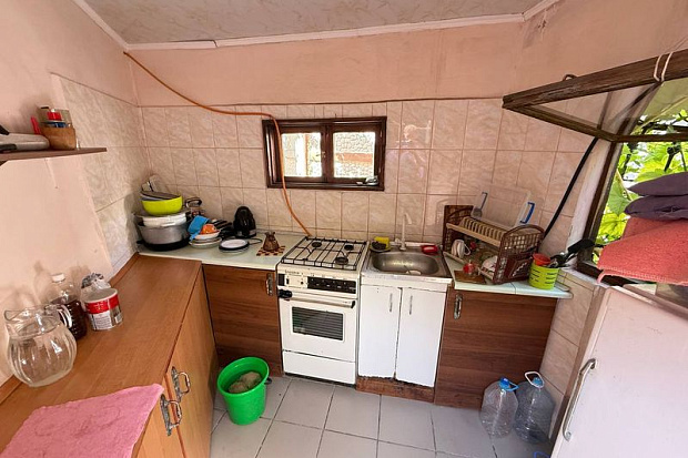 Фото 7. Трехкомнатный и очень вместительный дом с отдельным двором