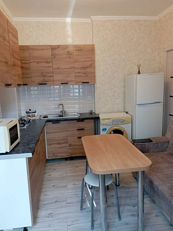 Фото 2. Однокомнатный дом рядом с караимскими кенасами в Евпатории