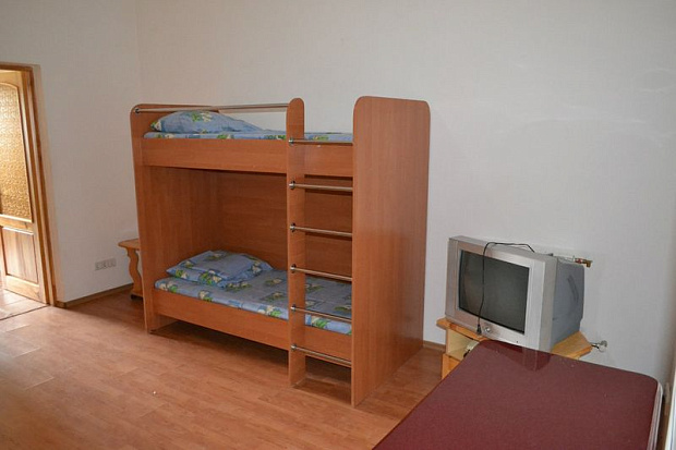 Фото 6. Хороший двухкомнатный номер в курортной зоне Евпатории
