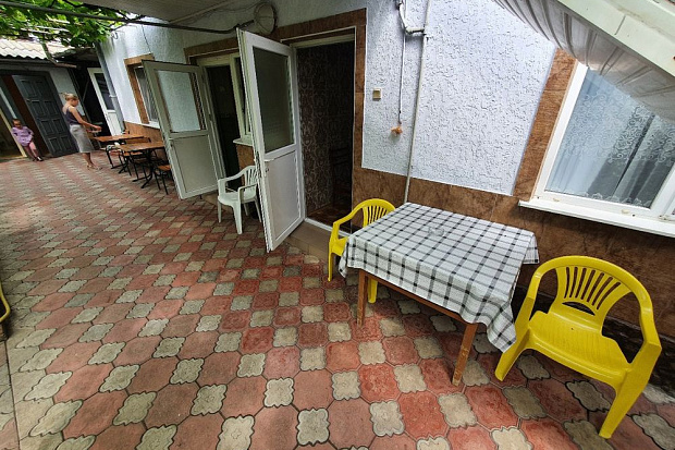 Фото 3. Однокомнатный номер в центре Евпатории