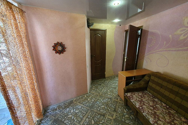 Фото 6. Недорогой трехкомнатный дом в историческом районе Евпатории