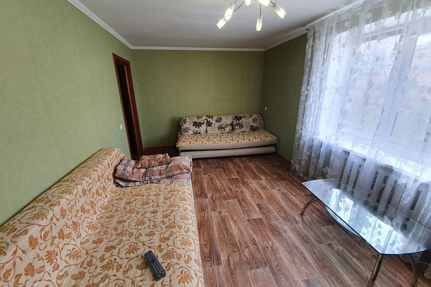 Фото 7. Двухкомнатная квартира с хорошим ремонтом в центре Евпатории