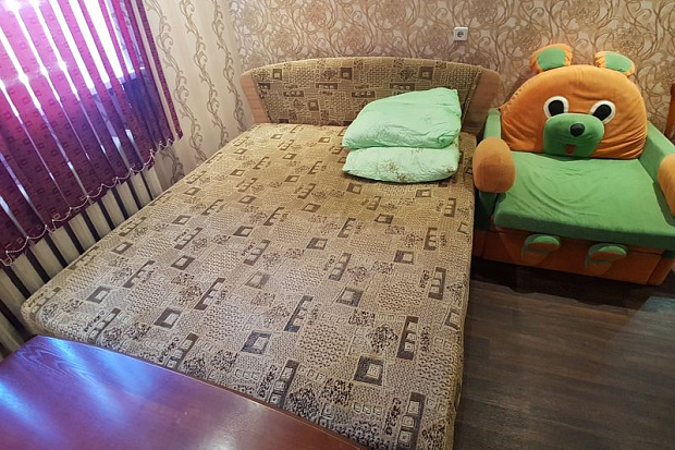 Фото 20. Двухкомнатный коттедж с террасой в Евпатории