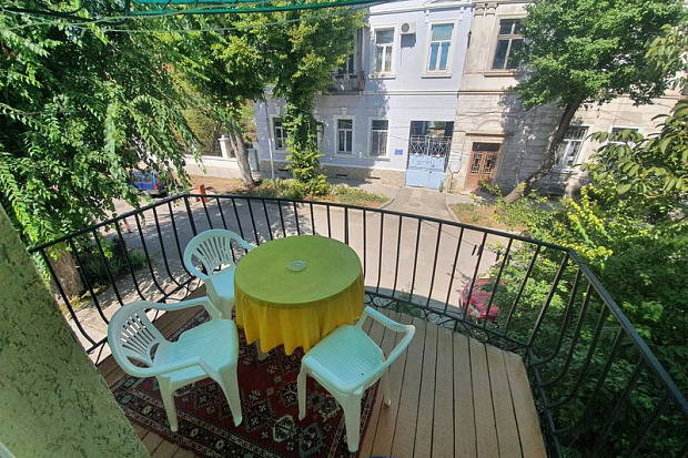 Фото 1. Двухкомнатный номер в шаге от моря