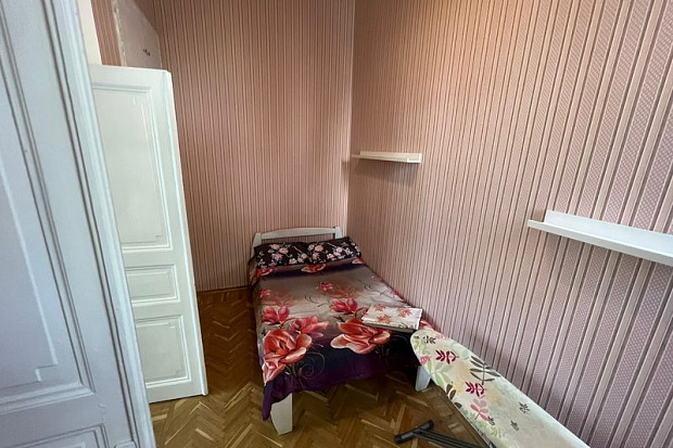 Фото 10. Трёхкомнатный дом со всеми удобствами в центре Евпатории