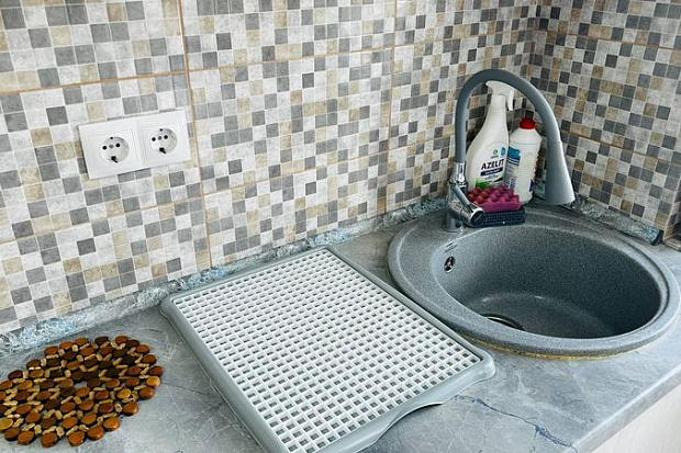 Фото 8. Уютная квартира-студия в светлых тонах в Евпатории