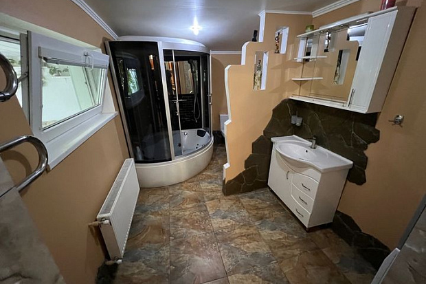 Фото 21. Трехкомнатный дом со своим двором в тихом центре Евпатории