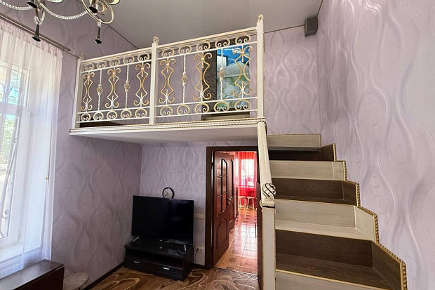 Фото 5. Двухкомнатный коттедж возле пляжа Солярис