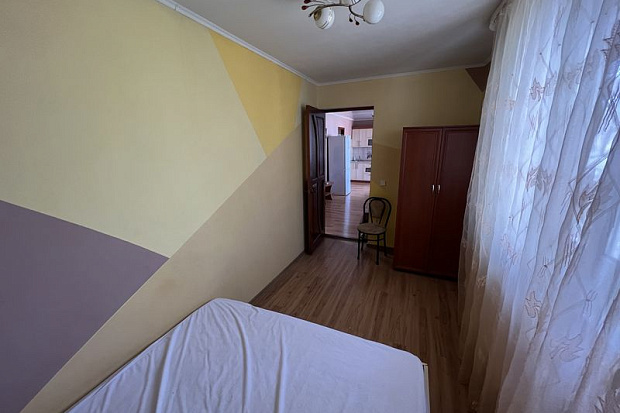 Фото 5. Трехкомнатный номер с большим ухоженным двором