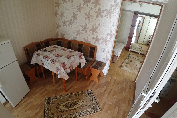 Фото 7. Двухкомнатный домик со всеми удобствами