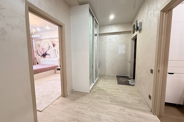Фото 4. Просторная двухкомнатная квартира в ЖК 