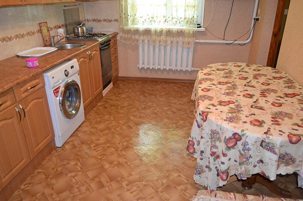 Фото 9. Трехкомнатный домик с балконом в курортной зоне