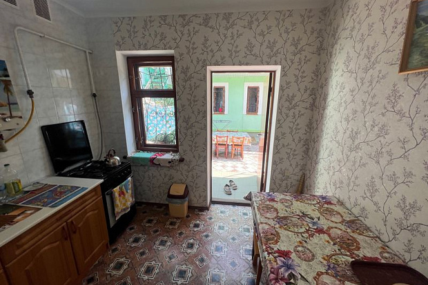 Фото 9. Недорогой однокомнатный номер в курортной зоне Евпатории