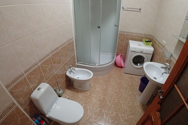 Фото 7. Двухкомнатная квартира с кухней-студией в курортной зоне Евпатории