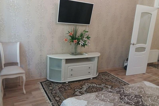 Фото 5. Двухкомнатный дом в центральной части Евпатории