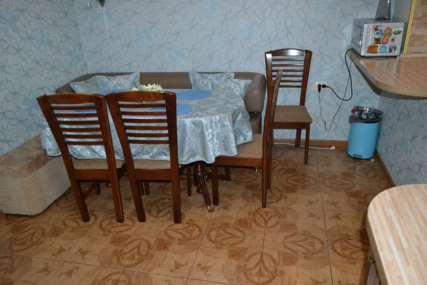 Фото 21. Трехкомнатный дом с хорошим ремонтом в Евпатории