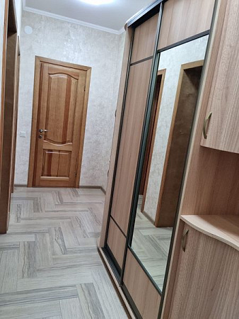 Фото 4. Двухкомнатная квартира в уютном гостевом доме в Евпатории