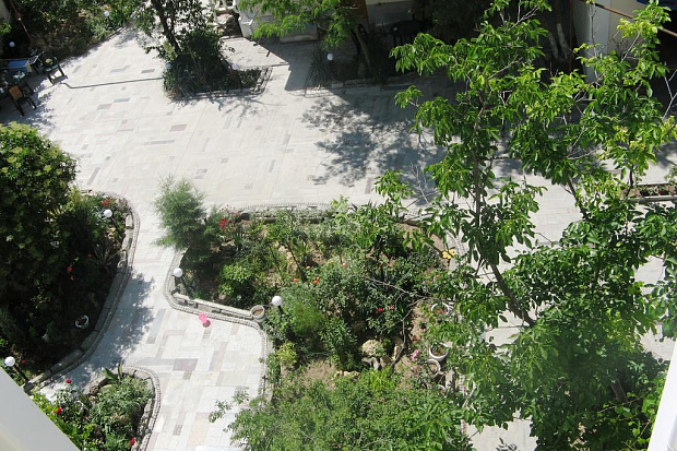 Фото 17. Однокомнатные апартаменты в квартирном комплексе с большим благоустроенным двором