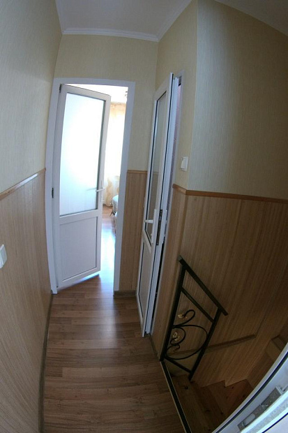 Фото 5. Трехкомнатный коттедж возле парка Фрунзе