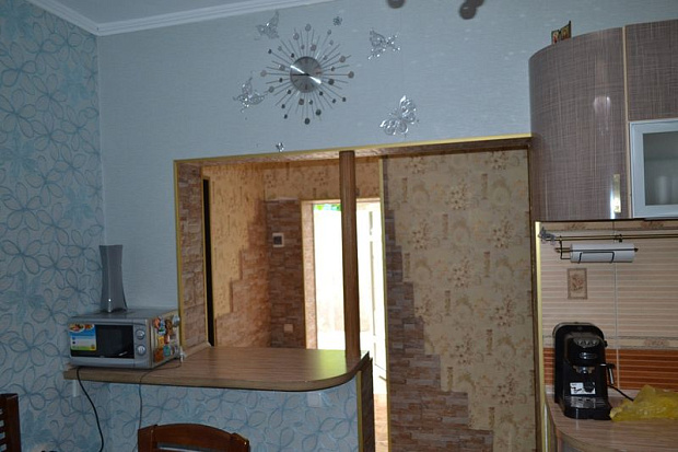 Фото 24. Трехкомнатный дом с хорошим ремонтом в Евпатории