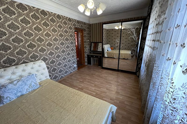 Фото 5. Просторный трёхкомнатный дом в тихом районе Евпатории