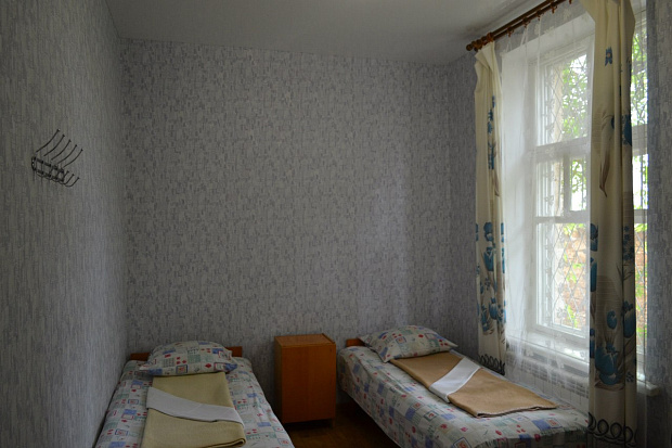 Фото 23. Недорогой дом с двором возле парка Фрунзе