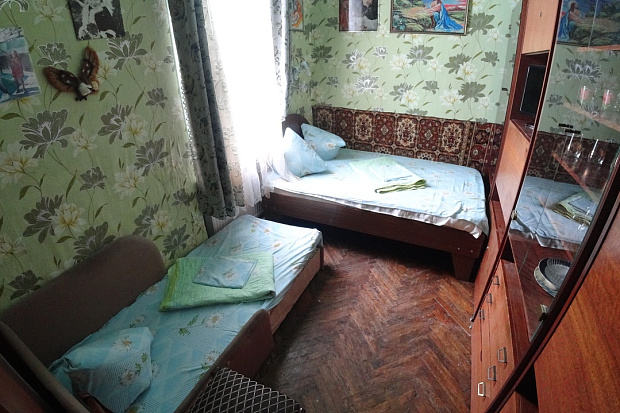 Фото 1. Домик эконом уровня в 250 метрах от пляжа