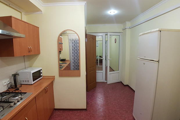 Фото 5. Дом с двором в районе набережной Горького в Евпатории