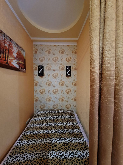 Фото 9. Дом в общем дворе в курортной зоне Евпатории