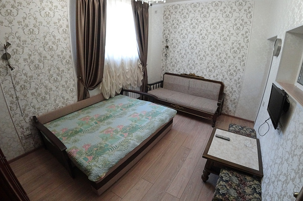 Фото 25. Трехкомнатный дом с большим озелененным двором