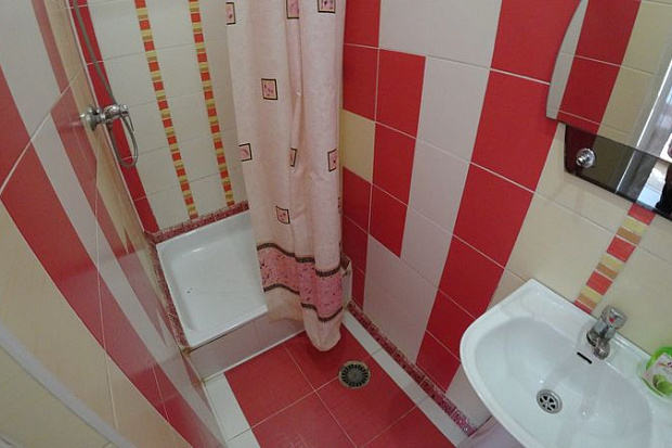 Фото 4. Уютный однокомнатный номер в районе центрального рынка 