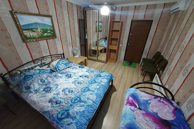Фото 1. Трёхкомнатный номер в пригороде