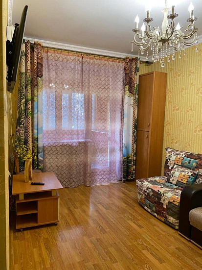 Фото 7. Недорогая двухкомнатная квартира в центре Евпатории посуточно