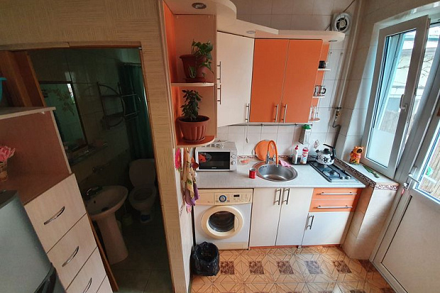 Фото 4. Небольшой домик в курортной зоне Евпатории
