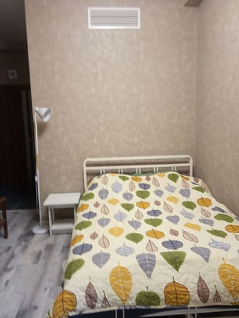 Фото 6. Небольшой уютный номер с удобствами и просторной лоджией 