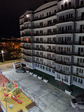 Фото 9. Однокомнатная квартира в новостройке у моря в Евпатории
