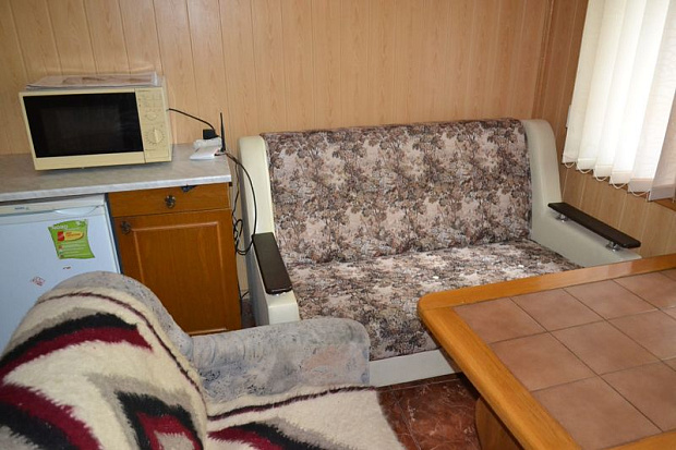 Фото 9. Однокомнатный домик в пешей доступности от песчаного пляжа