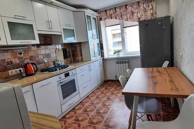 Фото 3. Однокомнатная квартира на проспекте Ленина в Евпатории