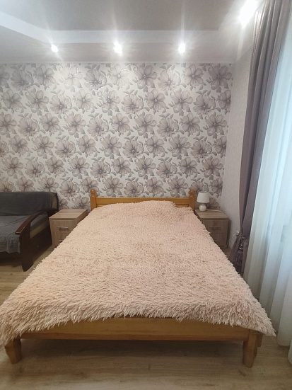Фото 4. Трехкомнатный дом с местом для авто во дворе