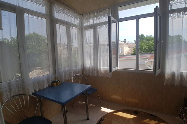 Фото 5. Трехкомнатная квартира в курортной зоне Евпатории
