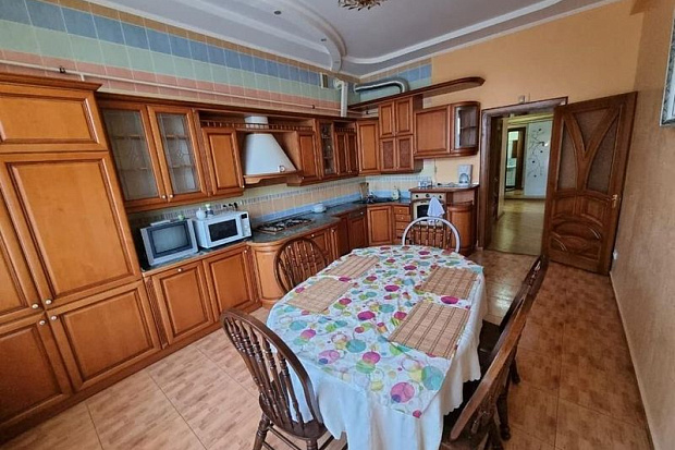Фото 1. Большая квартира в доме по ул. Шевченко