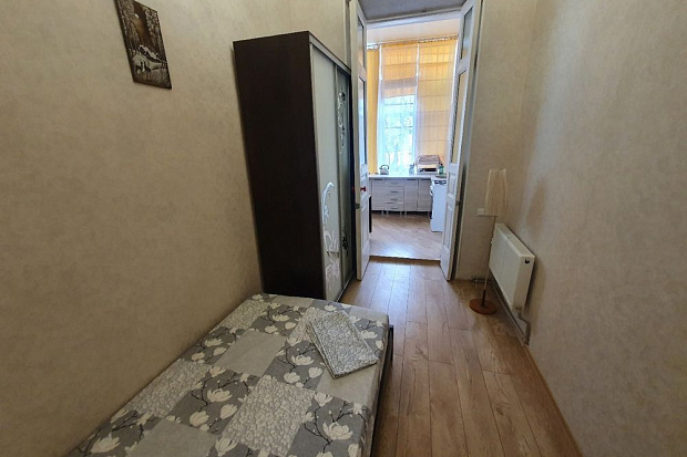 Фото 7. Трёхкомнатный дом в общем дворе