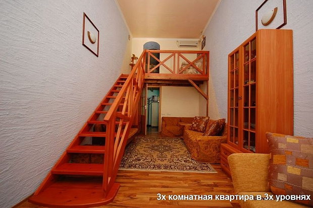 Фото 1. Трехкомнатная квартира возле набережной Терешковой